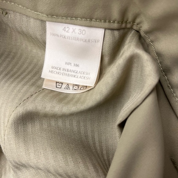 Men’s Haggar dress pants - Size 42/30 - Gently worn - Picture 7 of 8